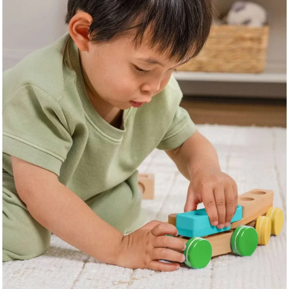 KiwiCo Activity Play Center 18m+ - Rainbow Stack & Roll NWT